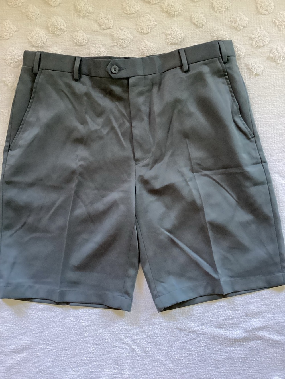 Jos A Banks Leadbetter Golf tailored fit shorts -SZ 36